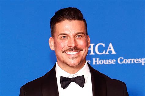 Jax Taylor and Paige Wooden Spark Romance。